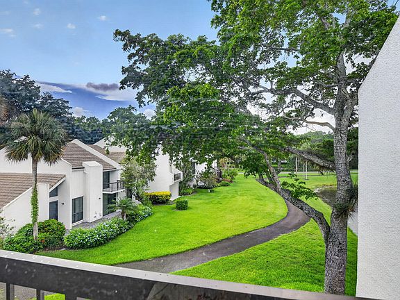 5th image of 2805 Bridgewood Drive