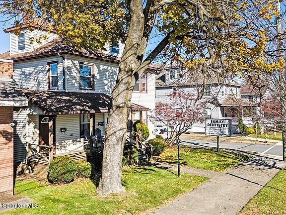 5th image of 942 Wyoming Ave