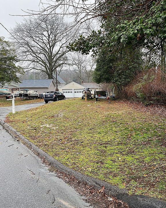 1st image of 8078 Belhaven Ave
