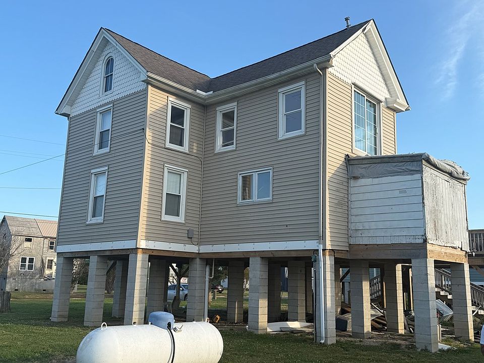 2nd image of 20397 Saxis Rd