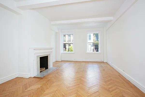 Sold by Compass | media 2