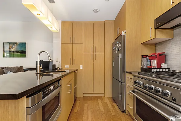 Rented by Modern Spaces | media 17