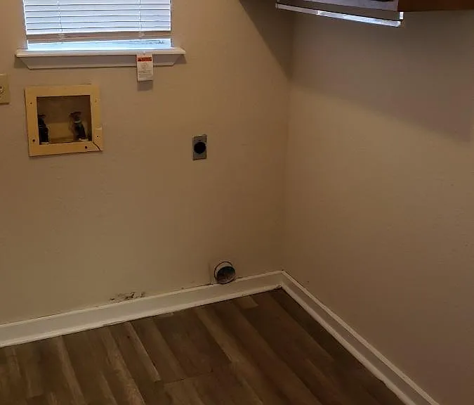 4902 Chatfield Dr — Photo 10