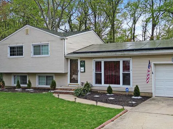 62 Annapolis Drive, Hazlet, NJ 07730