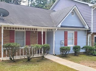 8094 Woodlake Dr, Riverdale, GA 30274