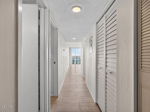 5th image of 925 N Halifax Ave APT 710