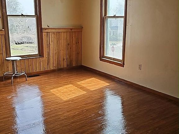 2nd image of 415 E McNair St APT 2