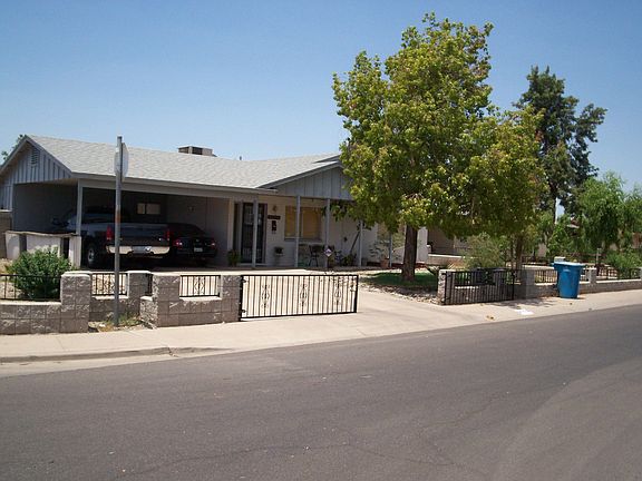 3rd image of 2002 N 57th Dr