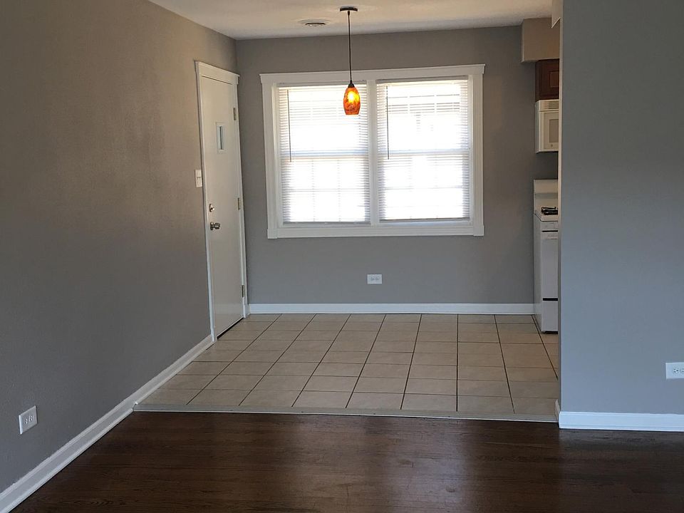 Dining/open living area