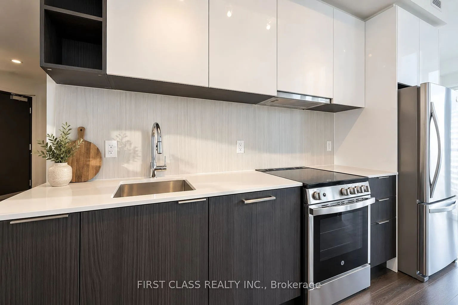 2 bed, $2,800 — Photo 3