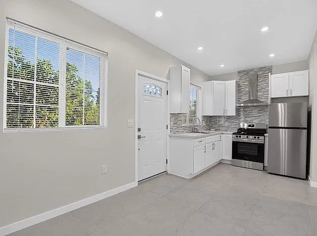 1 bed, 500 sqft, $1,950 — Photo 2