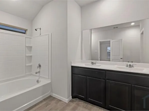 2432 Edisto Beach Dr, Fort Worth, TX 76108