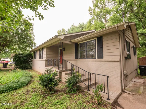 1120 Ridgeway St, Dyersburg, TN 38024