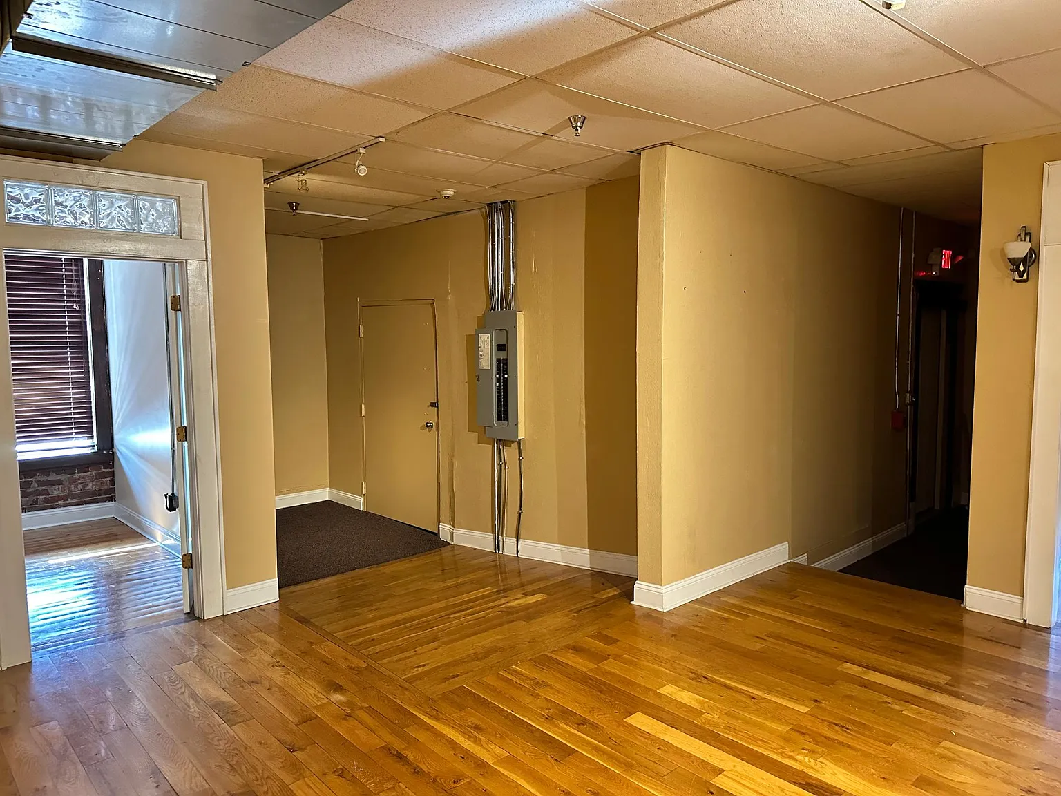 3 bed, $1,500 — Photo 3