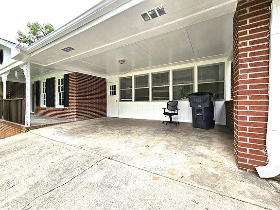 4th image of 1708 Pine Cir