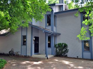 1170 Winston Park Ct, Brookfield, WI 53045