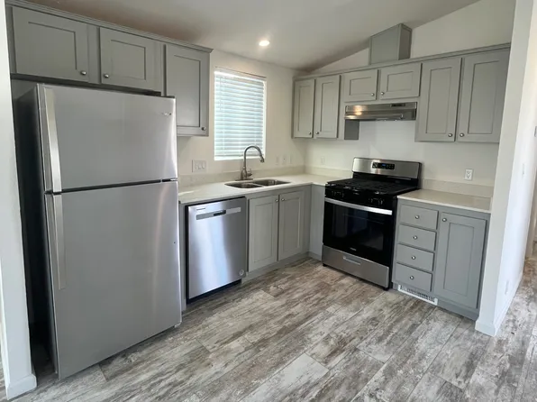 135 Hedy Ln, Davis, CA 95618