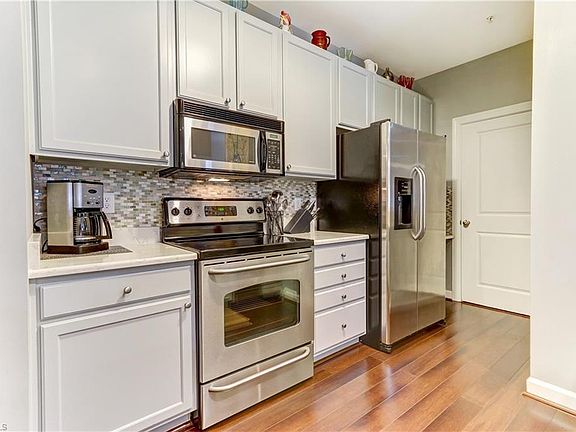 2nd image of 108-104 Sunset Cir