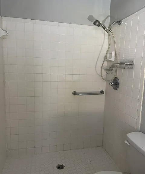 6502 NW 26th Ter — Photo 11
