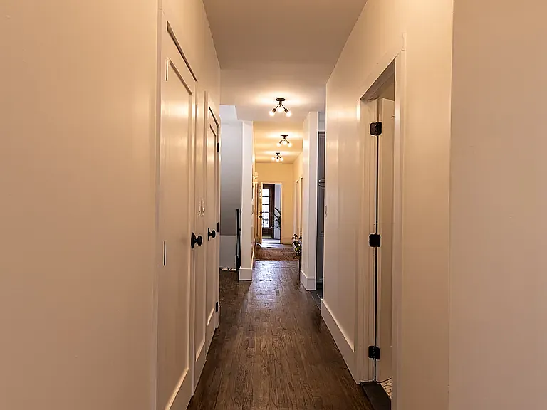 293 Montgomery St #1 — Photo 5