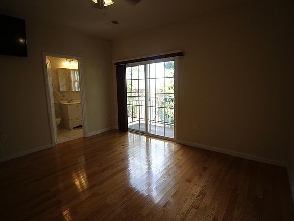 Master Bedroom_2