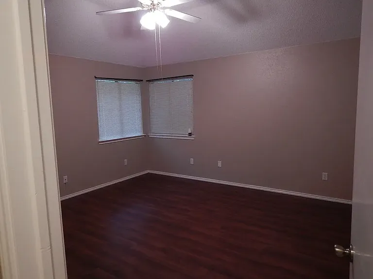 16405 Lone Wolf Dr — Photo 5