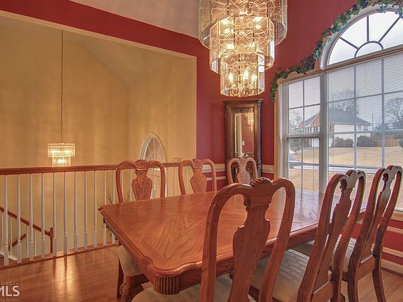 5th image of 3008 Garland Way