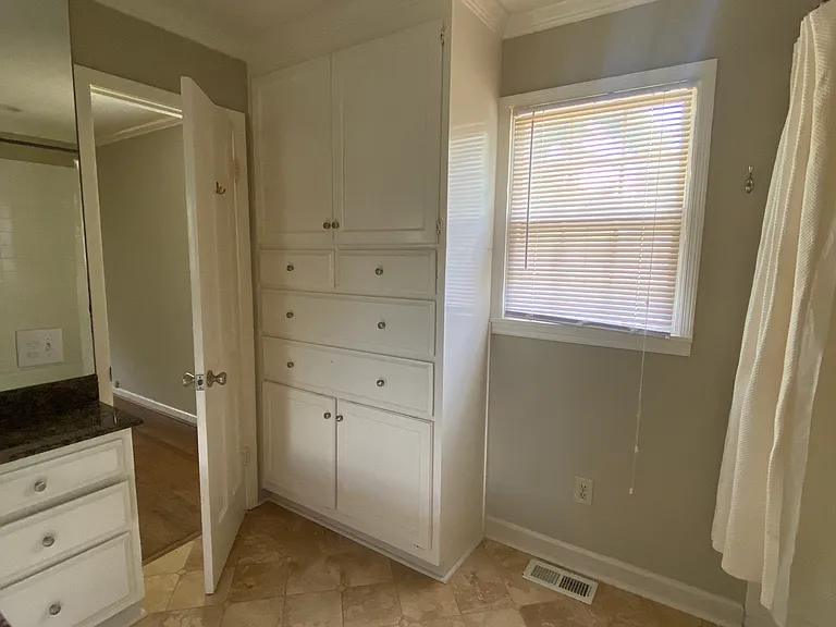 1414 E Olive Dr SE — Photo 11