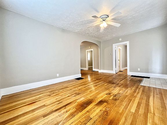 4th image of 2139 Edgewood Ave NE