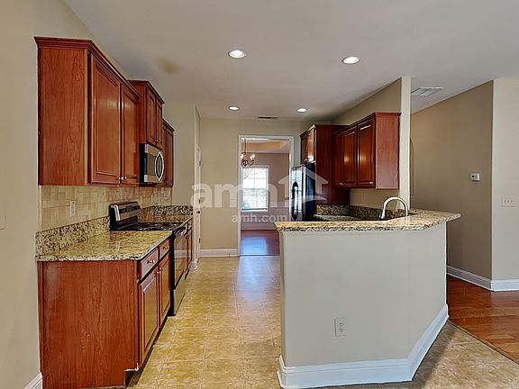 3rd image of 1152 Thomas Daniel Way
