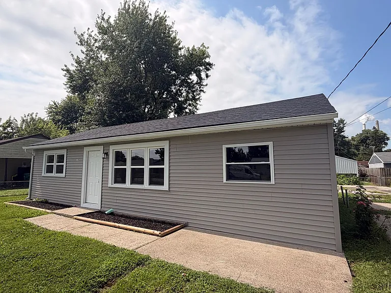 7306 Nathan Hale Way — Photo 1