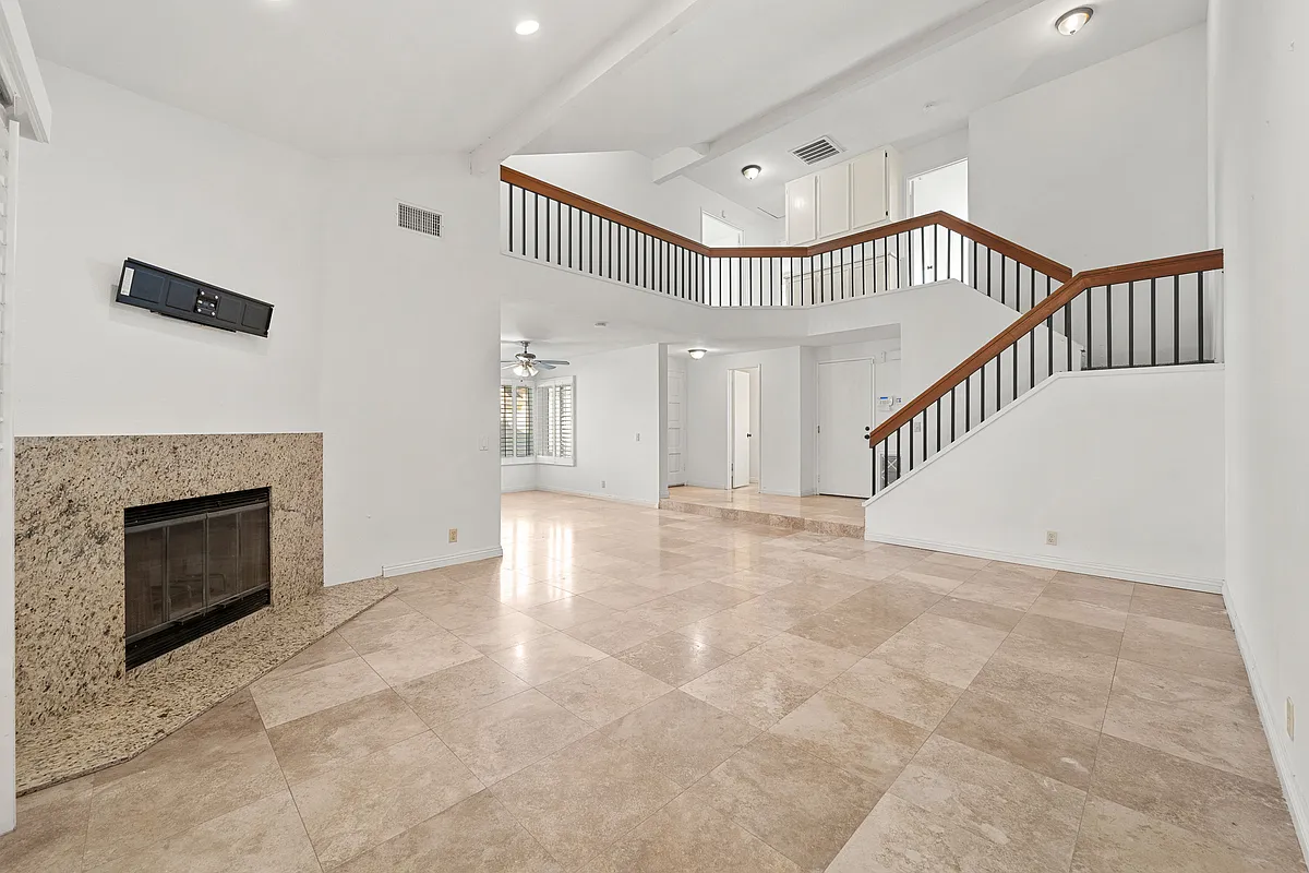 Building Photo - 1614 Manzana Way