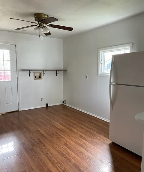 350 N Oak St — Photo 10