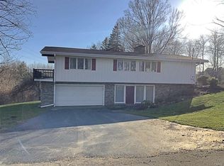 13 Windcrest Dr, Pulaski, NY 13142