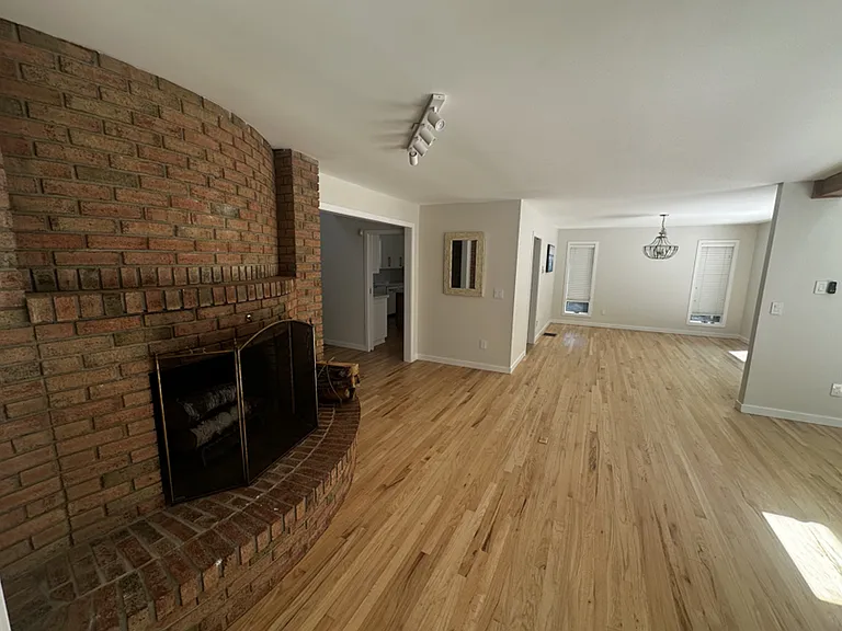 19 Brookhill Ln — Photo 5