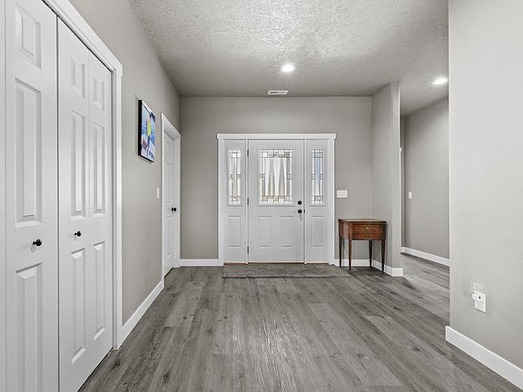 5th image of 3801 45th St SE