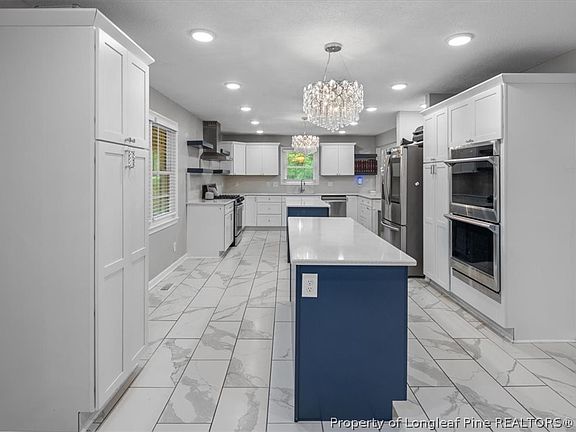 3rd image of 389 Myra Rd
