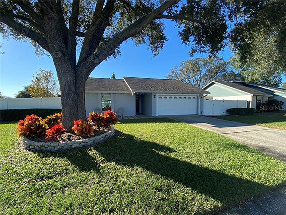 5th image of 925 Spicewood Dr
