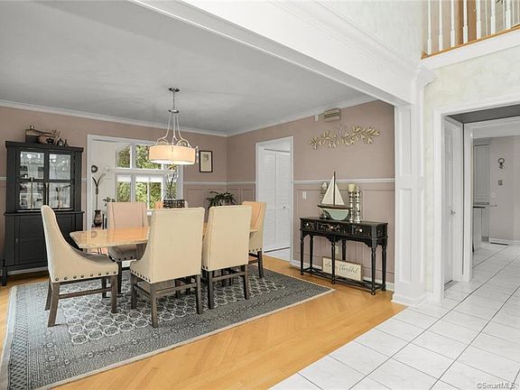 5th image of 35 Copper Penny Ln