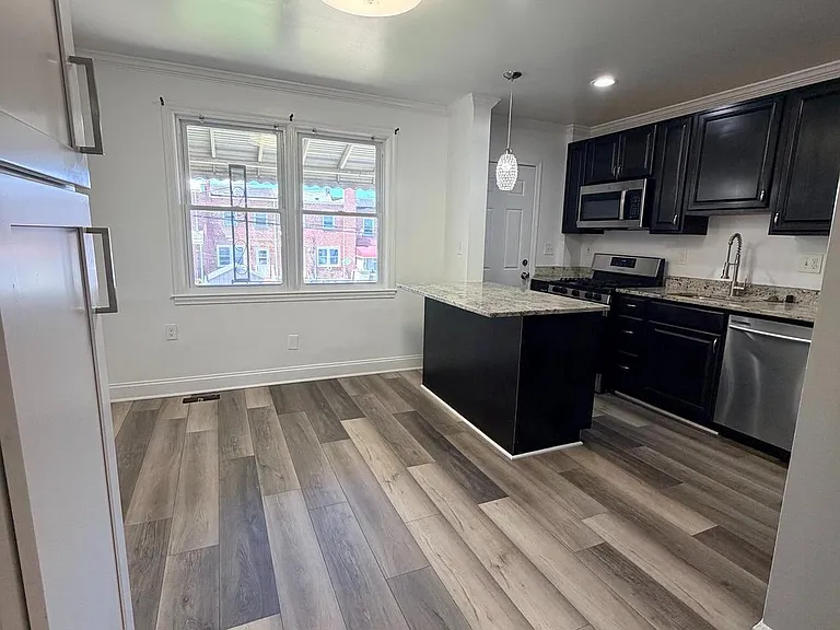 7058 Eastbrook Ave — Photo 3