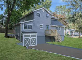 (Undisclosed Address), Stony Brook, NY 11790