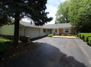 153 N Pinecrest Rd, Bolingbrook, IL 60440