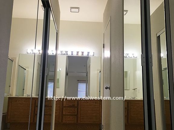 5th image of 6953C Rodling Dr