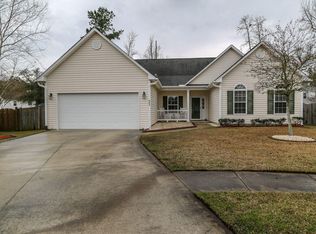 605 Curing Ct, Moncks Corner, SC 29461