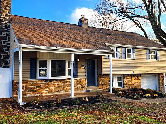 2nd image of 213 Upper Valley Rd