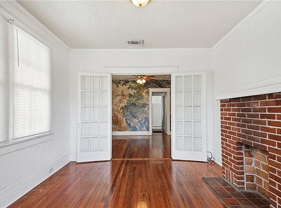 4th image of 615 Bellecastle St