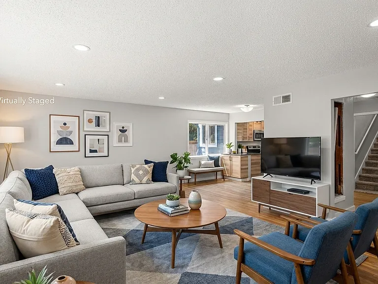 215 SW 131st Ave — Photo 5