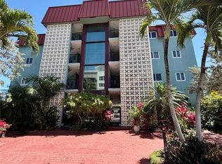 180 SE 20TH AVENUE #303, DEERFIELD BEACH, FL 33441
