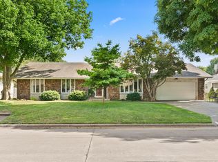 2204 E Raynell St, Springfield, MO 65804