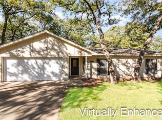 6813 Shadydale Dr, North Richland Hills, TX 76182